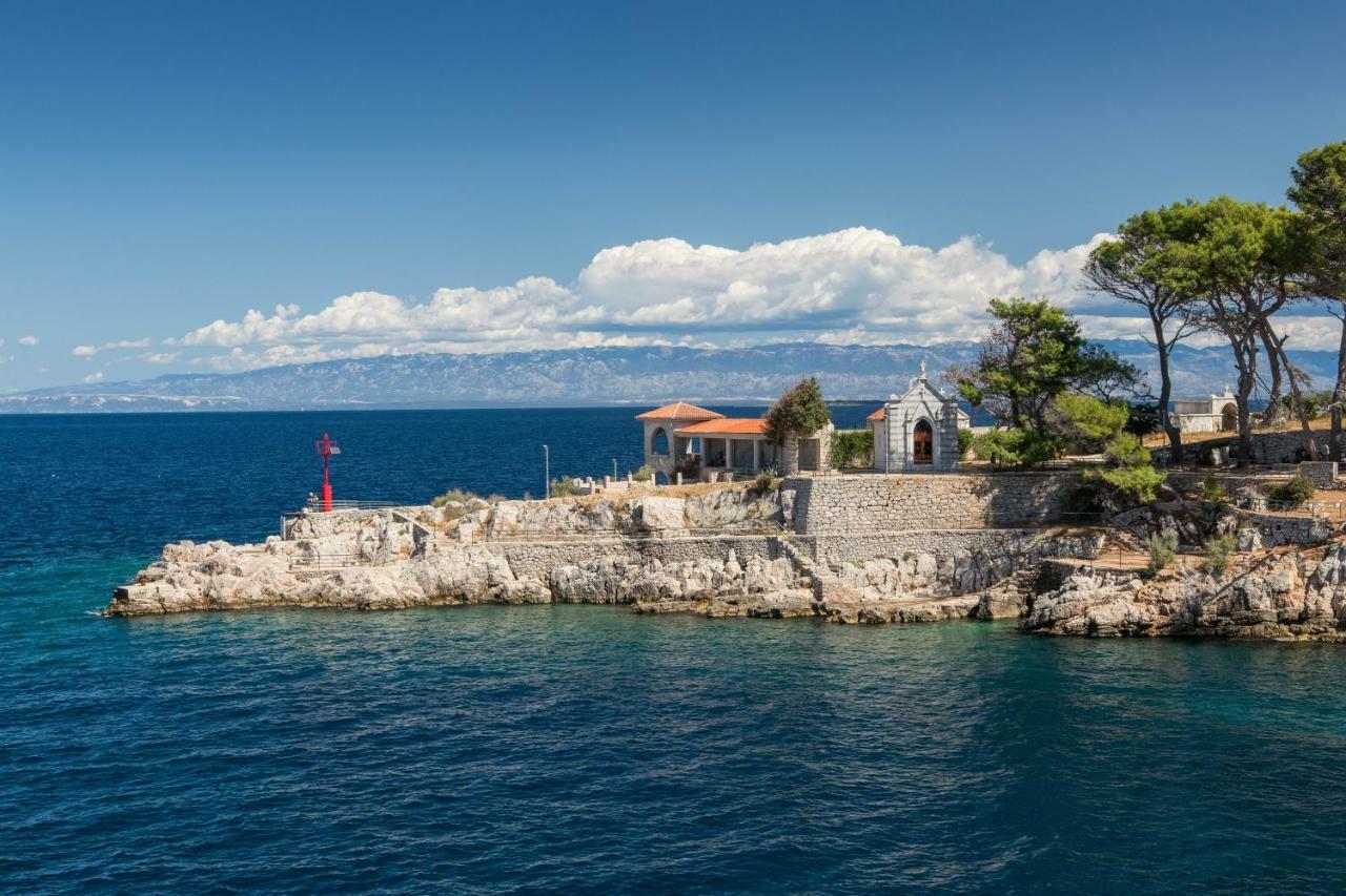 Mediterranes Ferienhaus M. Terrasse Велі-Лошинь Екстер'єр фото